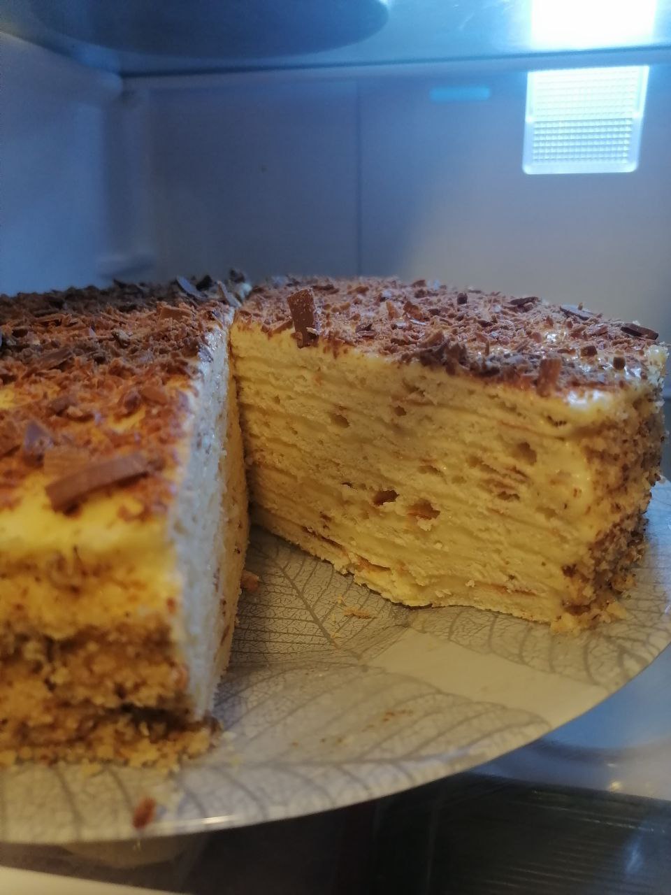 Домашний торт Наполеон Sweet Luck с тонкими коржами в разрезе