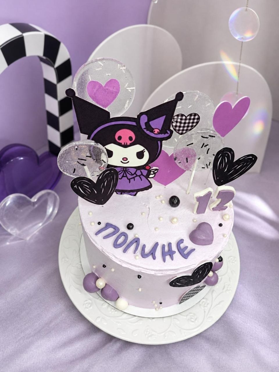 Фиолетовый торт в стиле Kuromi